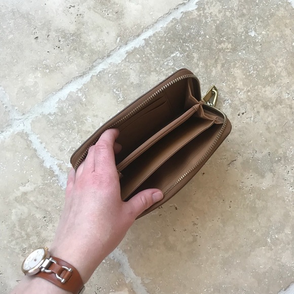 Fossil Wallet 💎 - Picture 3 of 3